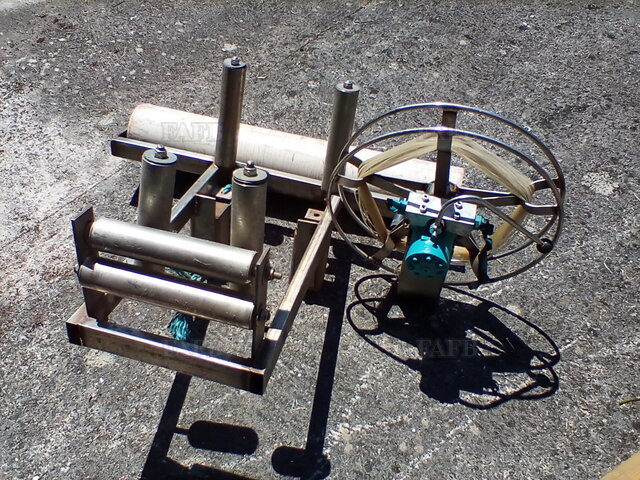 Two stainless steel hydraulic gurdis - picture 1