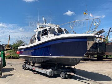 CYGNUS CYCLONE 30 PATROL- JULY 2022 INSTALLED 2 NEW VOLVO PENTA ENGINES - Cygnus Cyclone 30 Patrol- FULL MAINTENANCE STERNDRIVES, INCLUDING POLISHING - ID:122263