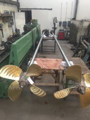 complete stern- gear made to order from couplings to propeller nuts - ID:82854