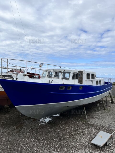 Bruce Roberts Trawler Yacht 42 - picture 1
