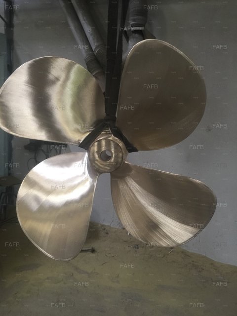 Brand new four bladed propellers from stock sizes from 30 inch to 46 inch - picture 1
