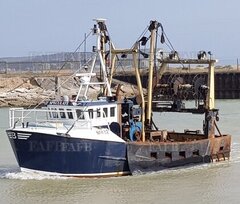 6 a side 14 mtr Scalloper, Beam Twin rig Trawler, -  14m Steel  Vessel  with or with out licence  - ID:112903
