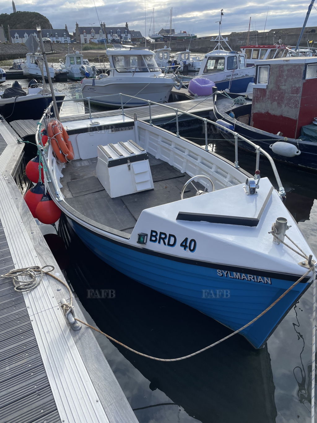 Islander 19