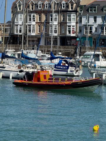 Bay Explorer