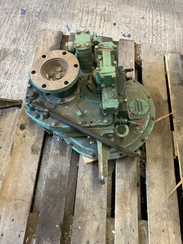 Dong-1 Gearbox and Britannia plates