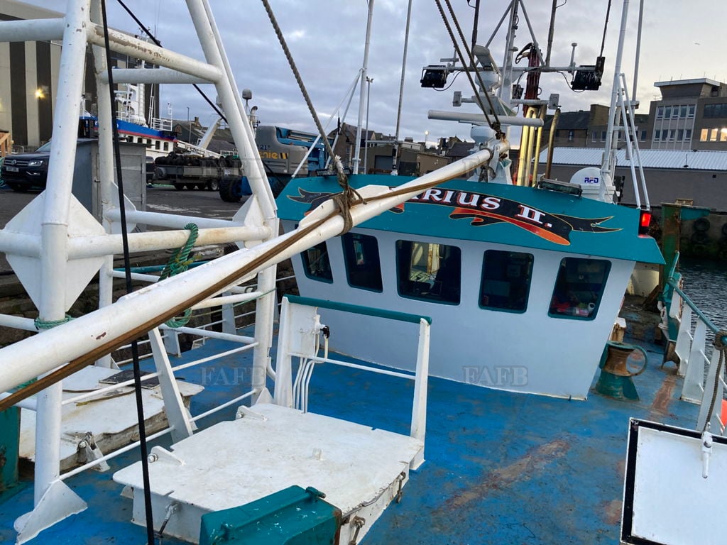 Masts &amp; landing Pole