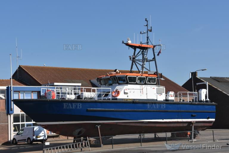 patrol / survey vessel