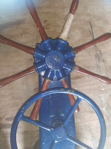 Very rare Kelvin steering pedestal with gear wheel