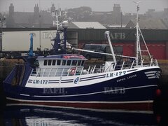 Steel twin rig trawler - Sophie Louise LH177 - ID:125200