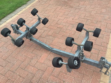 Swivel/ 12 roller cradle