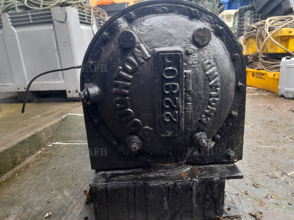 Beach launch tractor winch