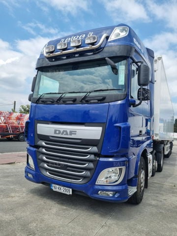 Vivier trailer and tractor unit