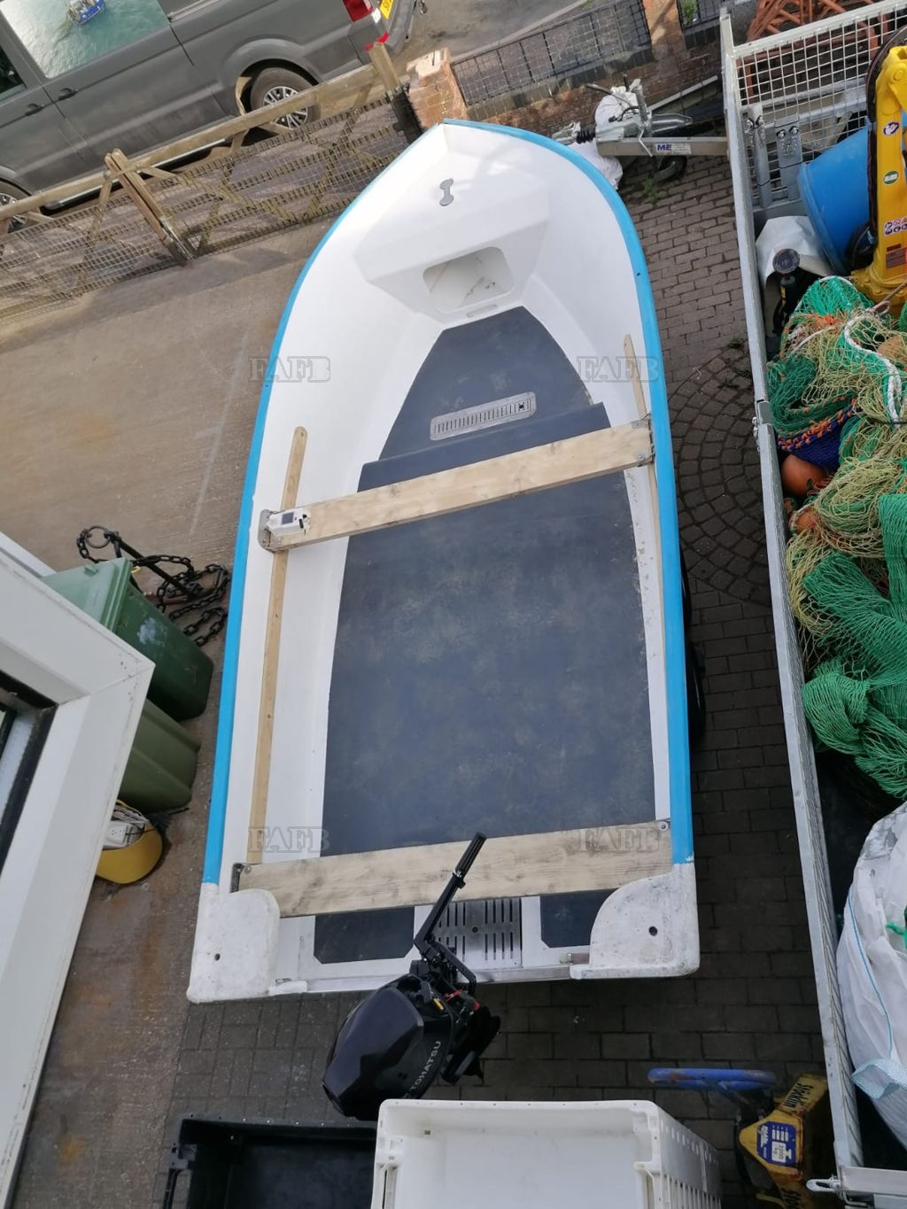 FIBREGLASS OPEN BOAT