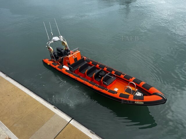 Humber 10m - picture 1