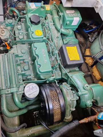 Volvo TAMD31B  marine diesel engines  (Pair)