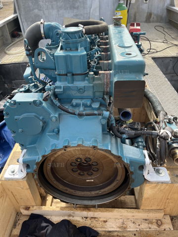 Pair of Iveco N67 - 150 hp
