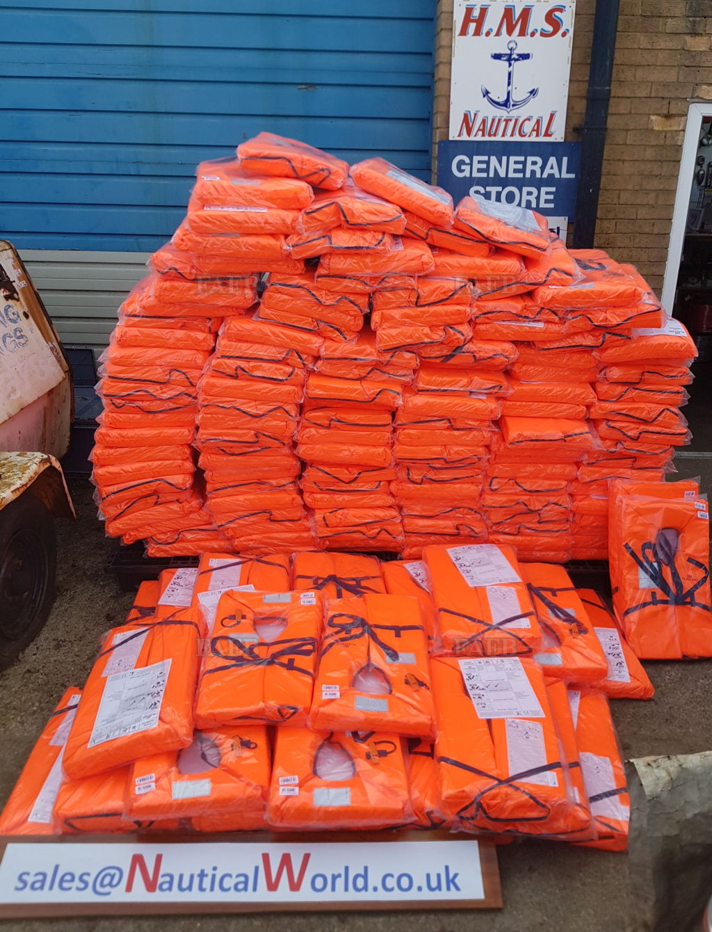 LIFEJACKETS