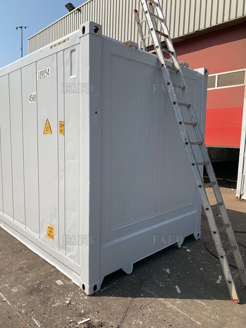 40FT HIGH CUBE INSULATED CONTAINERS, CONVERTED FROM REFRIGERATED UNIT - picture 1
