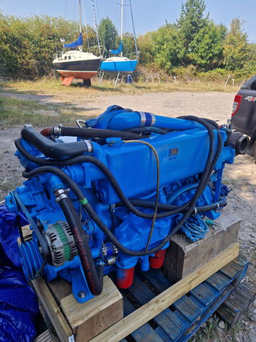 Ford new holland marine diesel engine