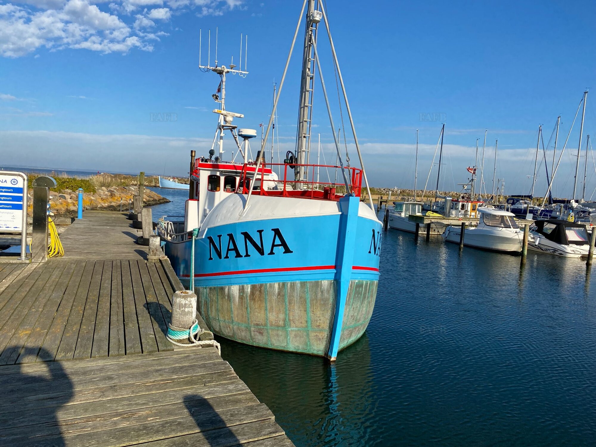 Large picture for advert 120403