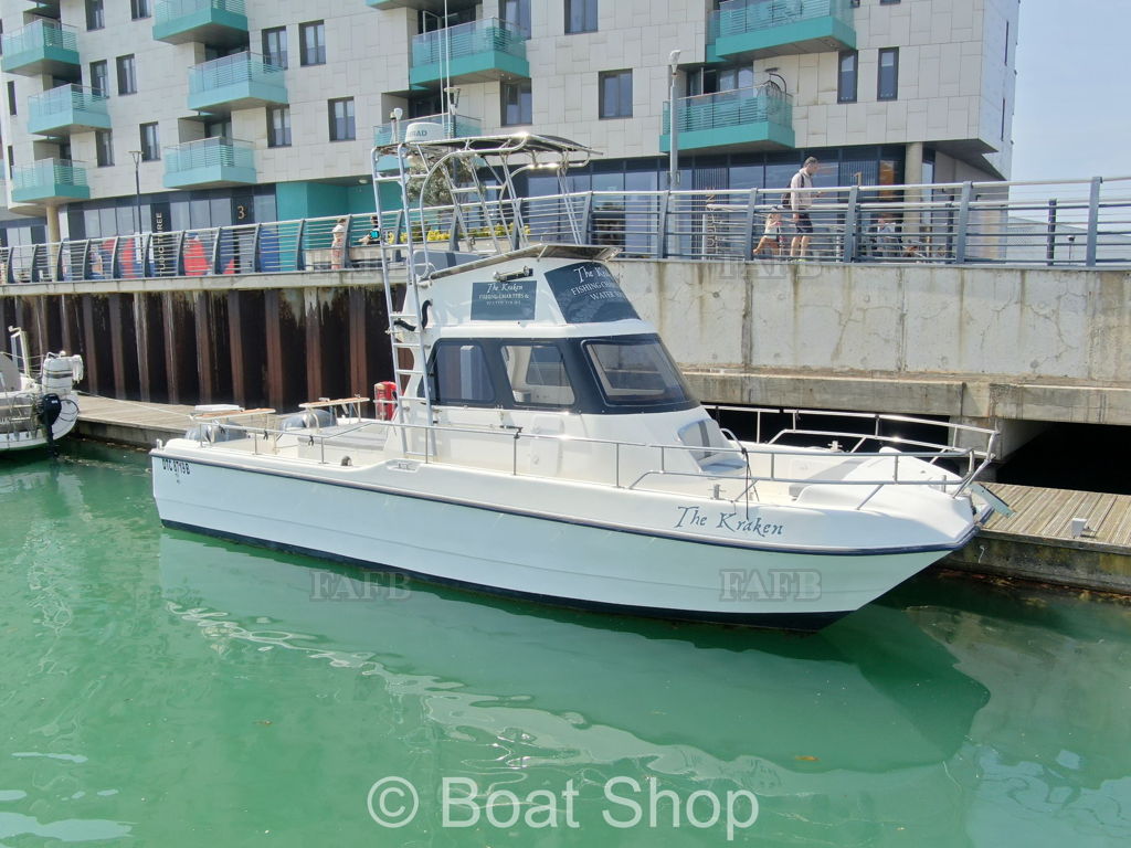 Magnum 32 Catamaran