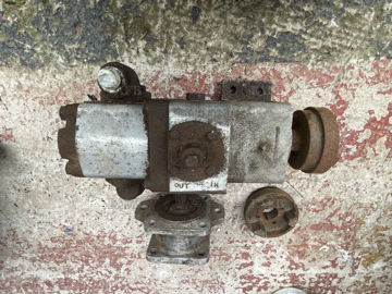 Hydraulic pump and clutch