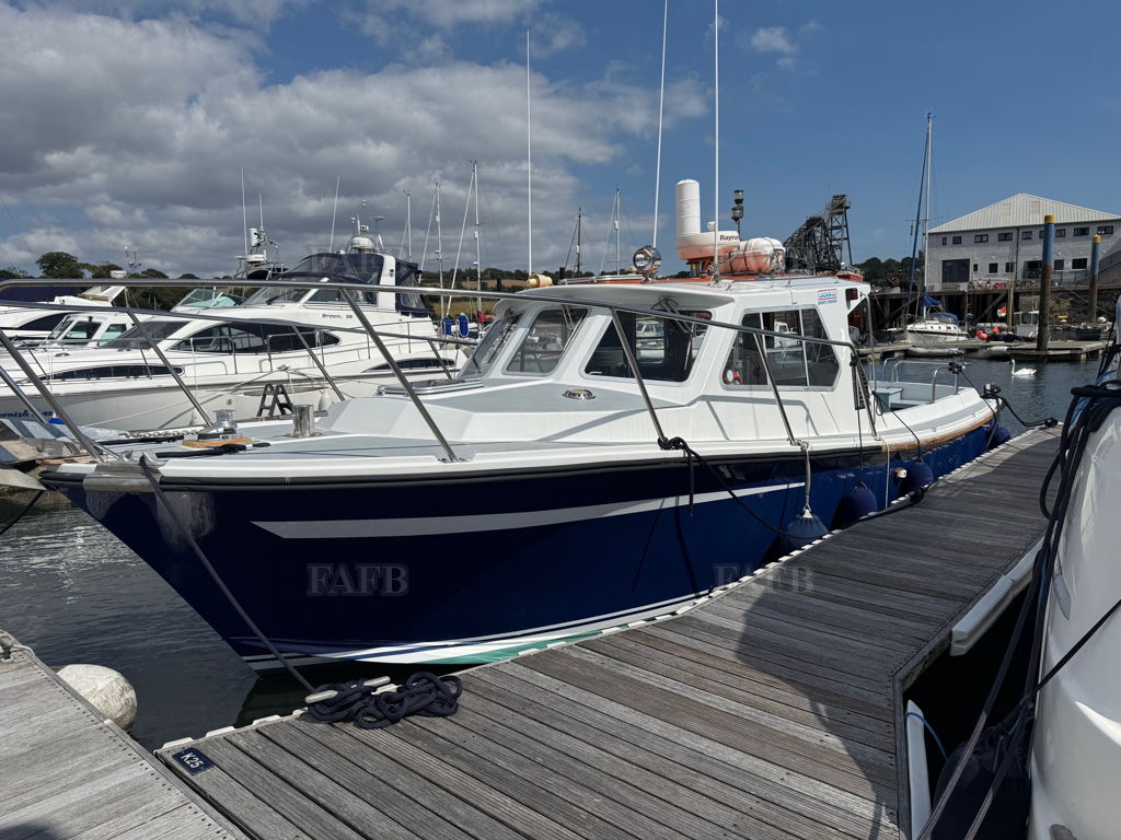 Lochin 33 Sports Cruiser