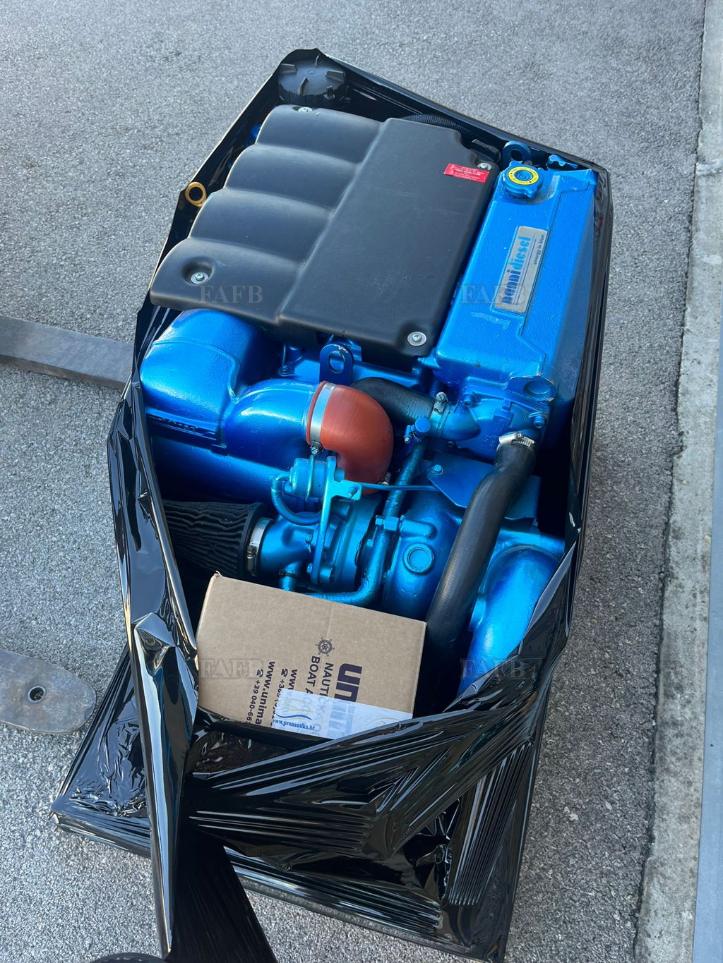 Nanni t4.200 low hours