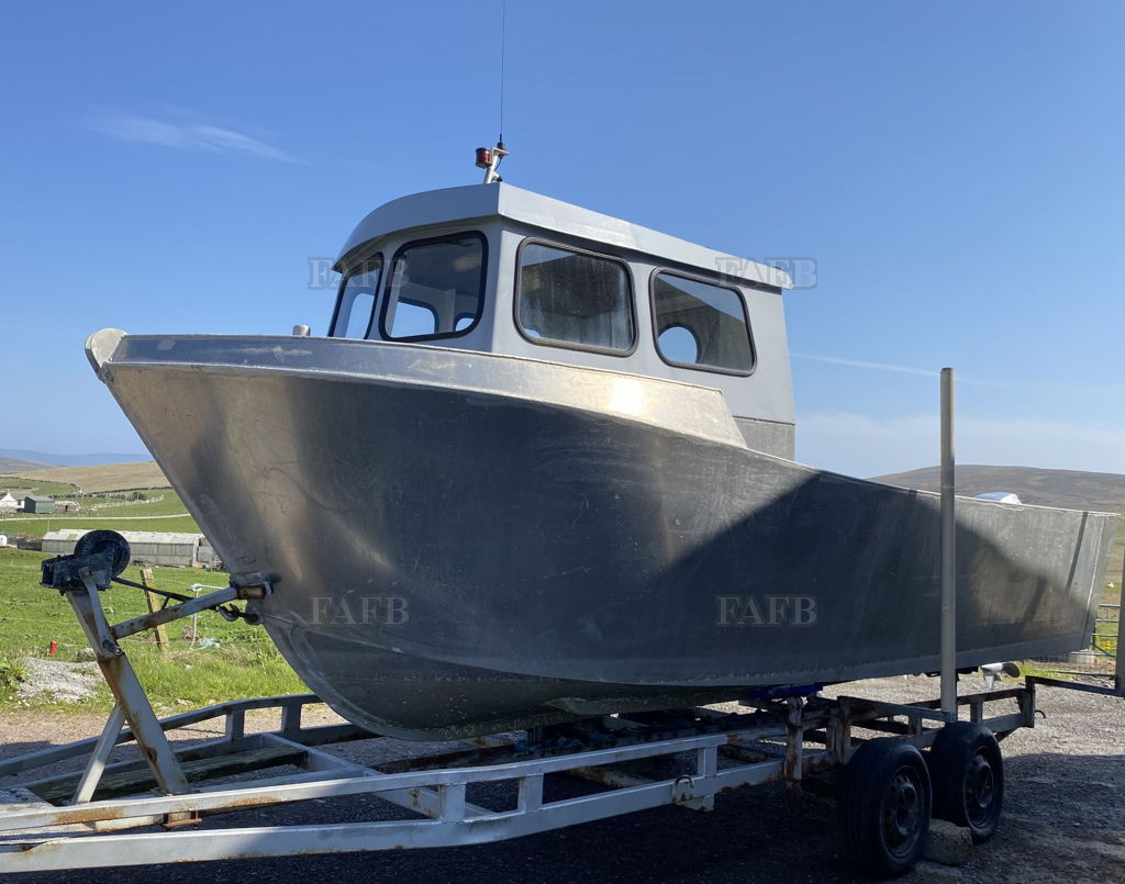 Monohull