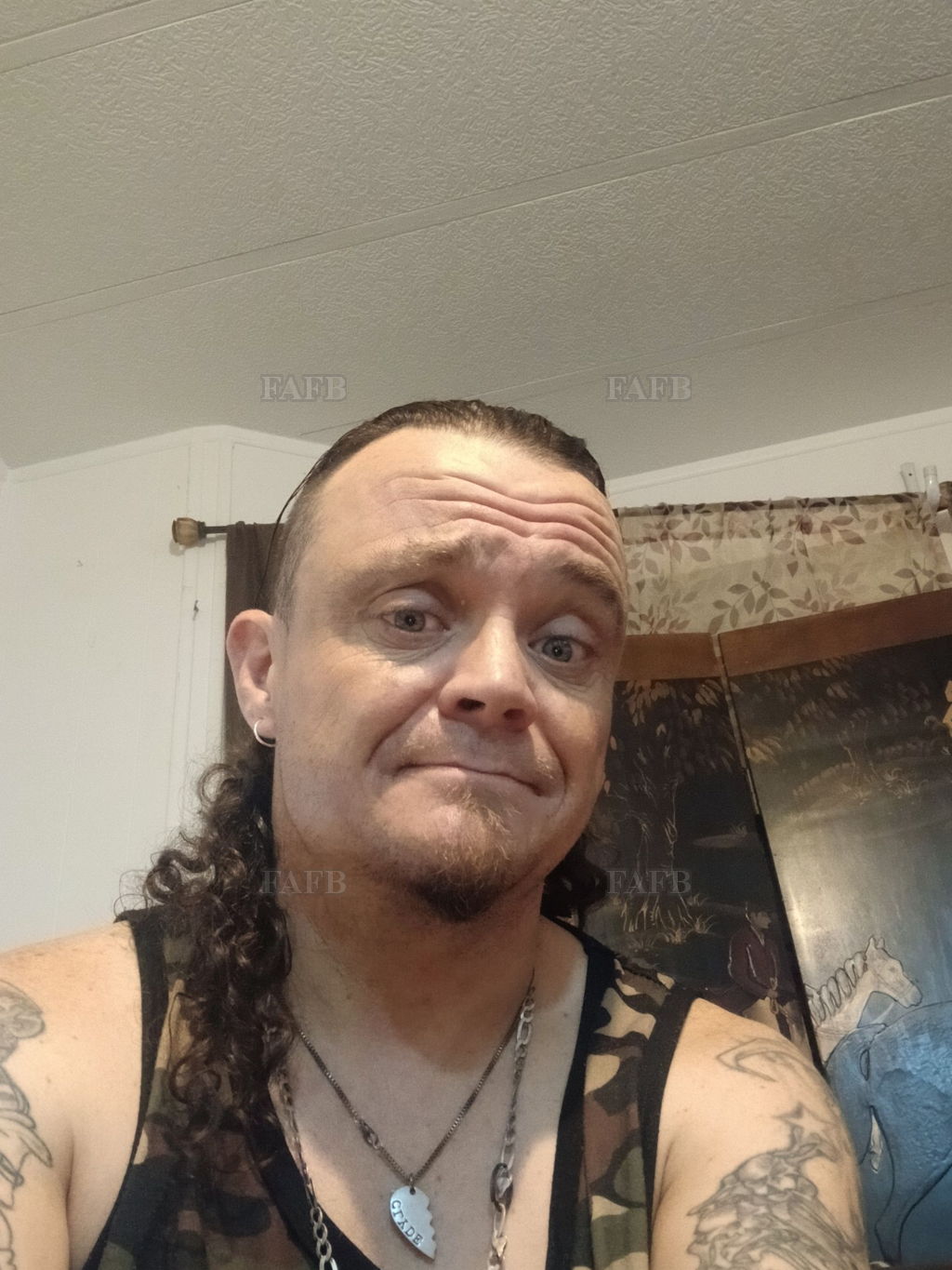 I am looking to work, on any boat I can.  I&#039;m a vary hard worker  drug free and I like to learn something everyday.