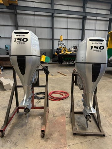 2 x Honda BF150 VTEC engines Low hours