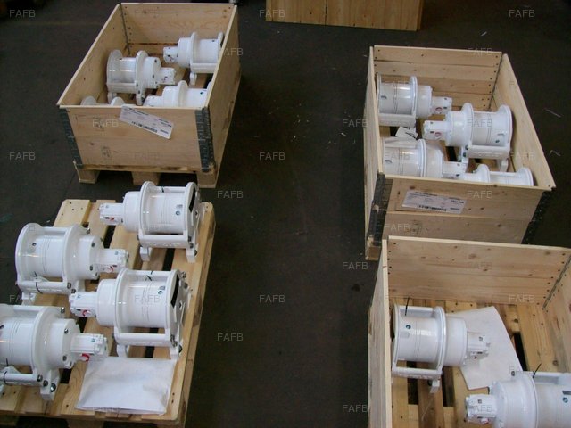 gilsen winches in stock . Fast delivery - picture 1