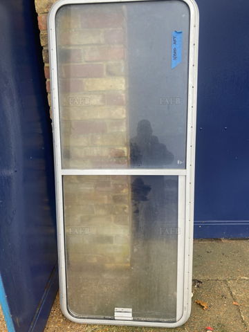 Aluminium frame windows