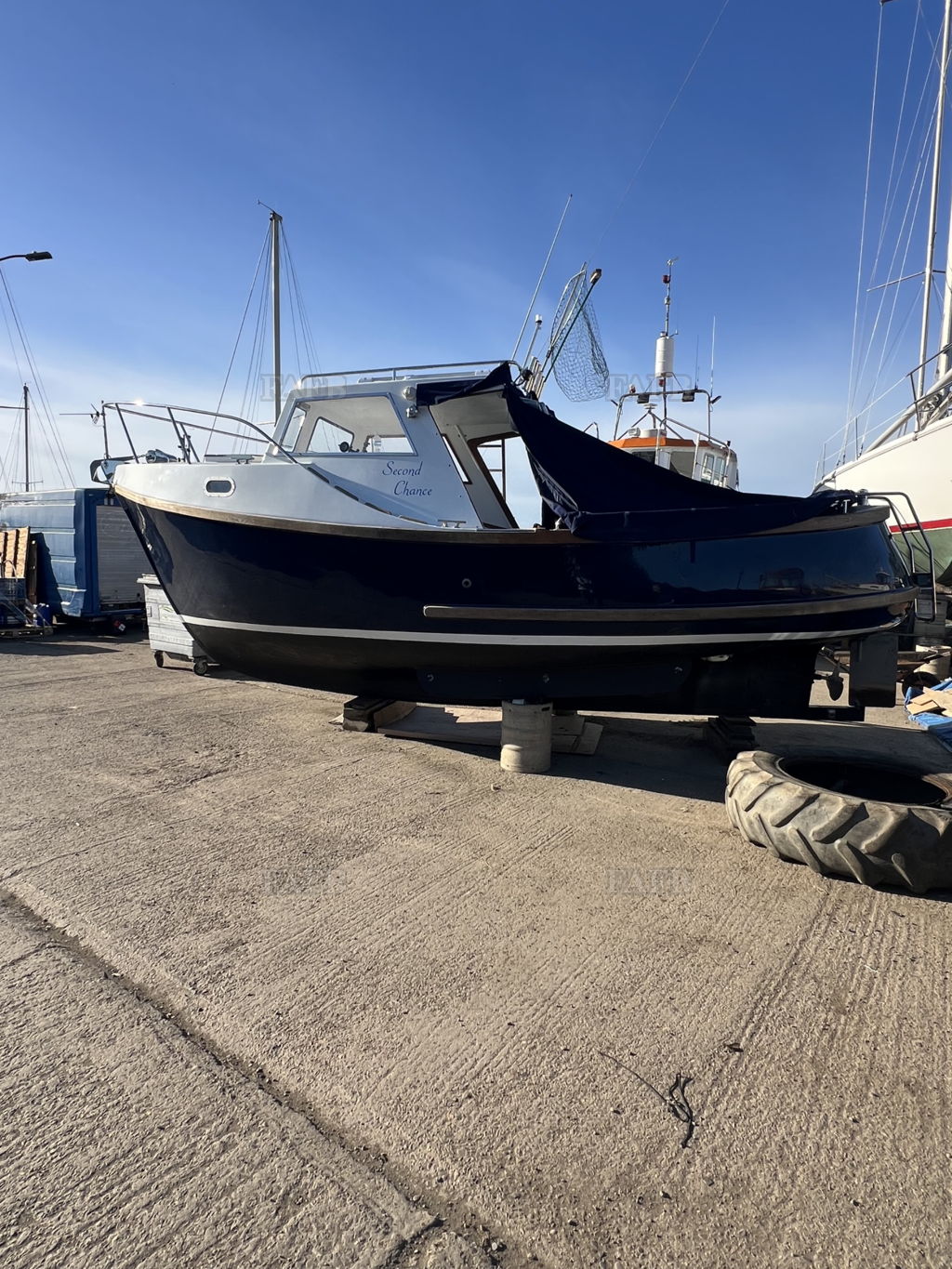 24ft Ip fishing boat