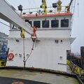 low draft support vessel iwith crane - picture 12
