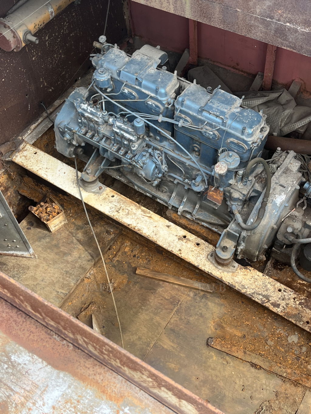 Gardner 6lw engines x2