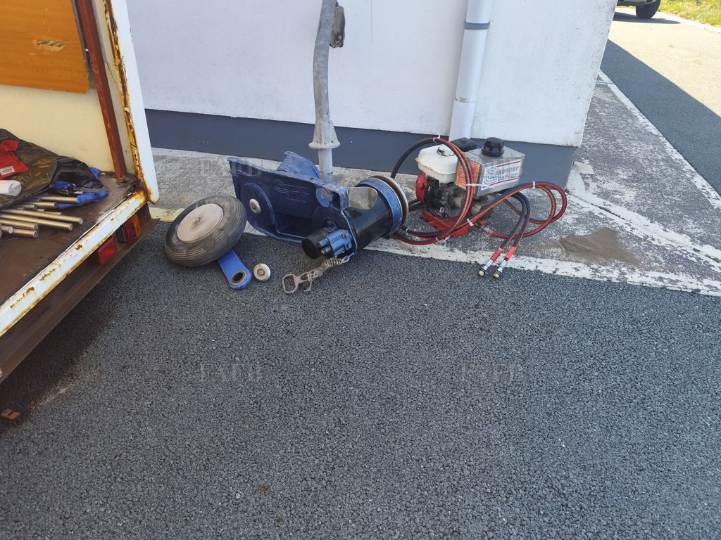 Spencer carter pot/net hauler and Spencer carter power pack