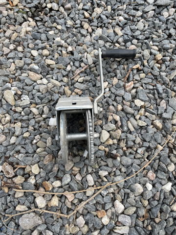 Trailer hand winch