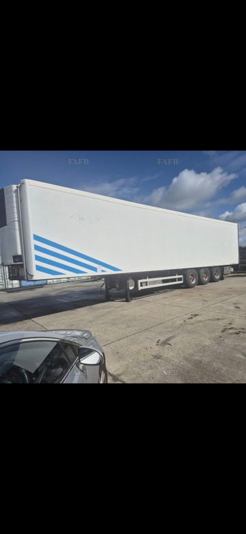 Vivier trailer for on shore storage