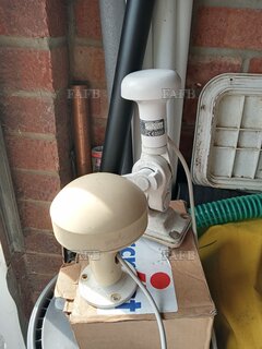 Furuno GPS antenna - ID:130722