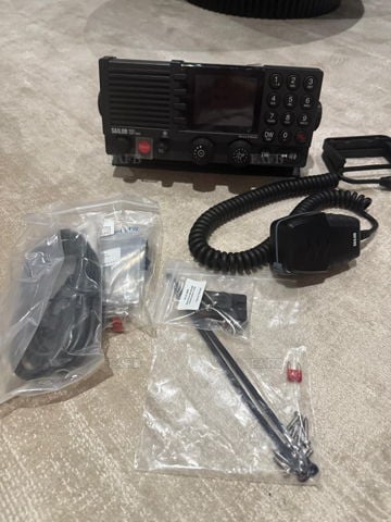 Sailor 6222 DSC Marine VHF
