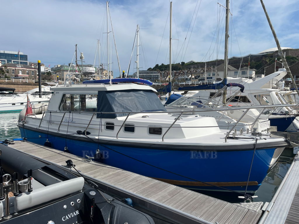 Channel Island 32