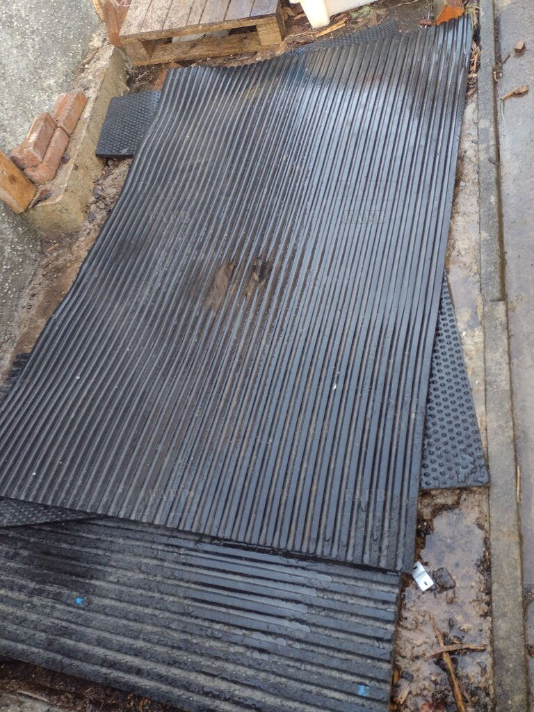 Deck mats