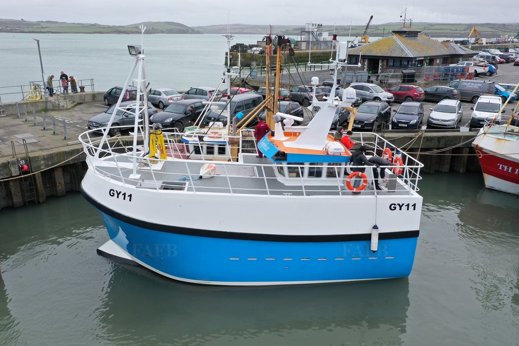 Custom build GRP fishing boats 10-15m