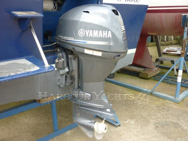 Yamaha F30 BETL 30HP 4 Stroke Outboard Motor - picture 1