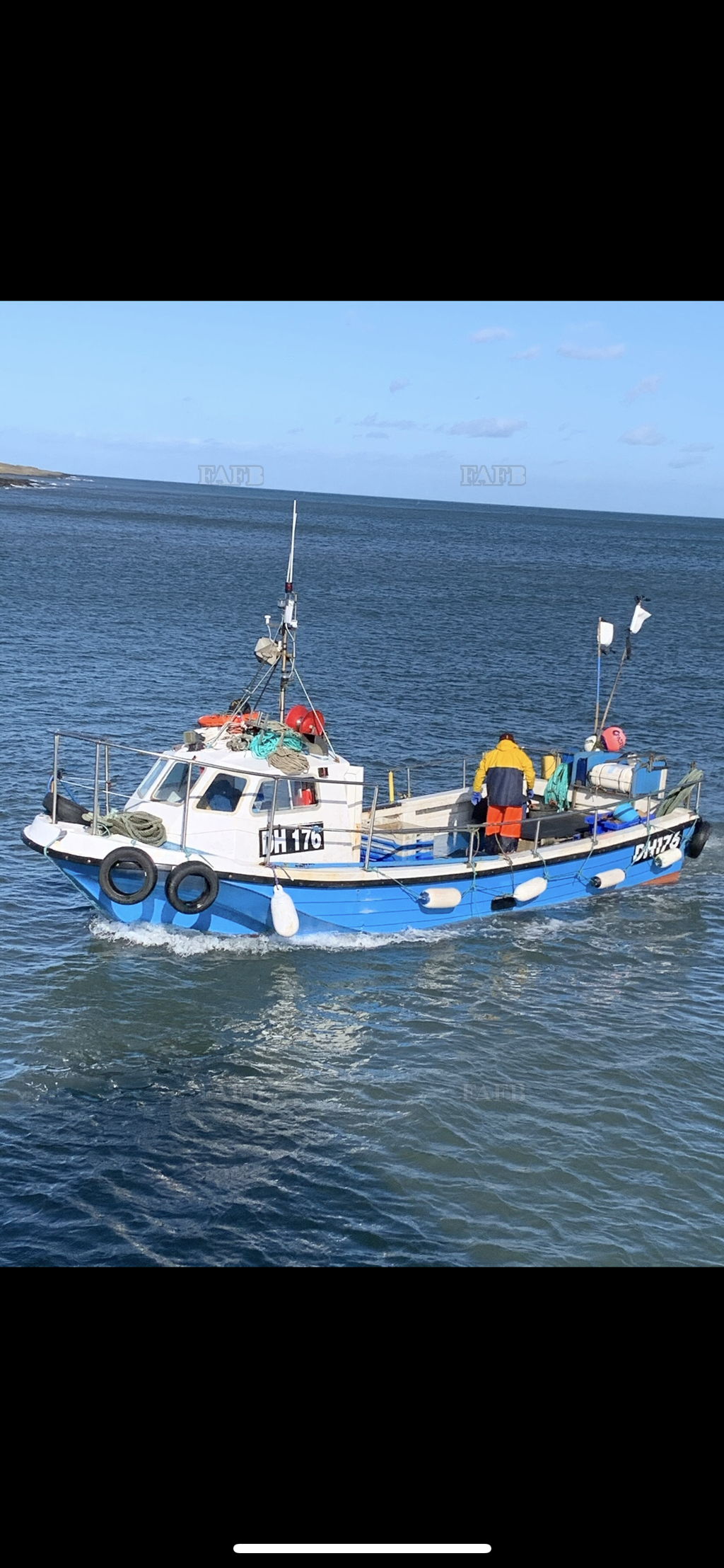 Offshore 32