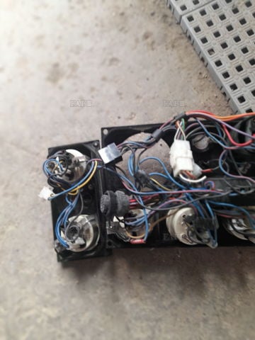Volvo penter clocks and housing