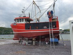 Steel trawler - Cloudy - ID:129852