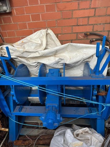 Double drum winch