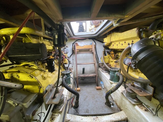 John Deere 6068. x 2 - picture 1